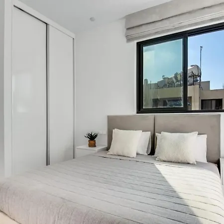 Aparthotel Olive Shared Pool 4*