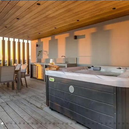 Olive Shared Pool Пафос