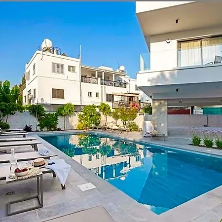 Olive Shared Pool Апарт-отель 4*