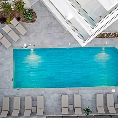 Апарт-отель Olive Shared Pool 4*