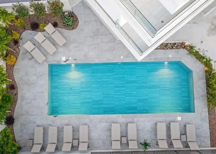 Olive Shared Pool Апарт-отель