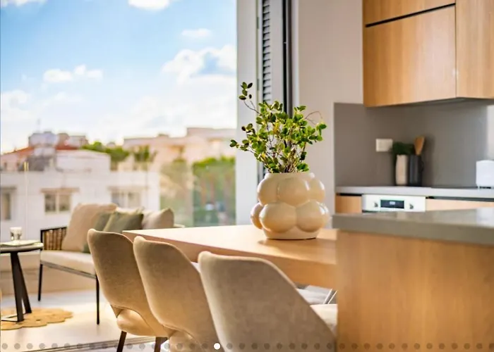 Apartmanhotel Olive Shared Pool 4*