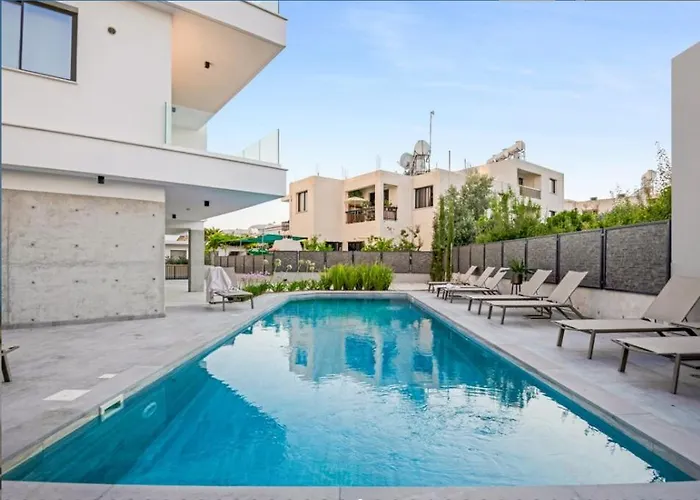 Aparthotel Olive Shared Pool 4*