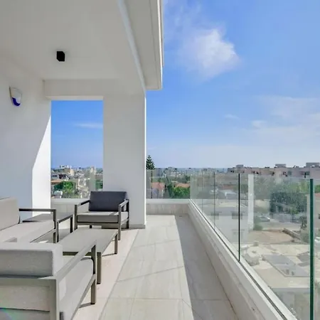 Olive Shared Pool 4*